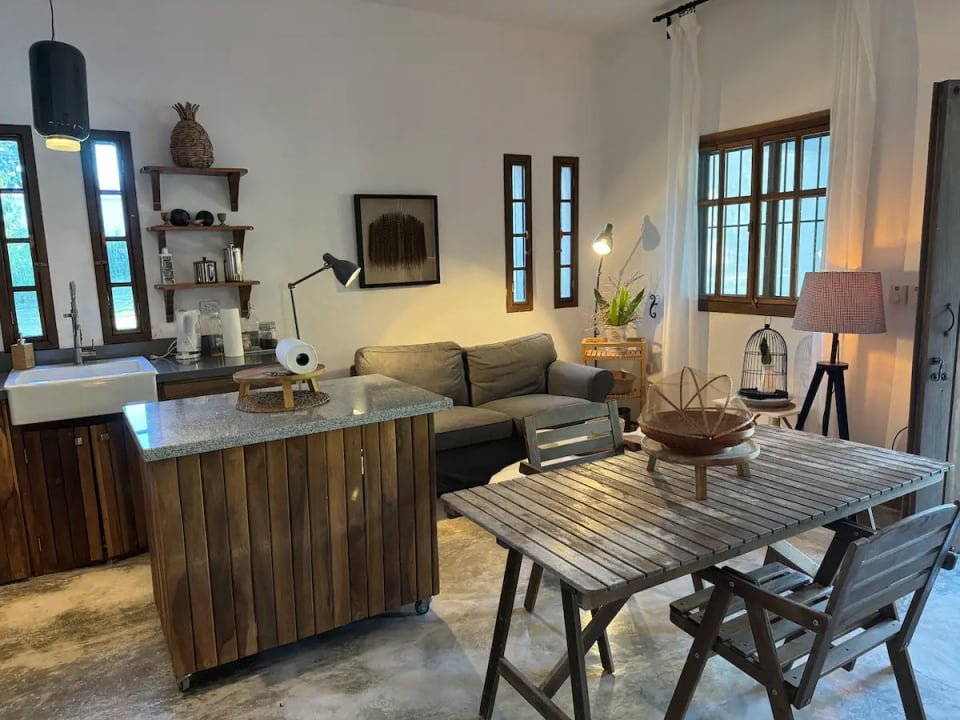 Rent this beautiful Apartment in Las Galeras next to Playita beach.